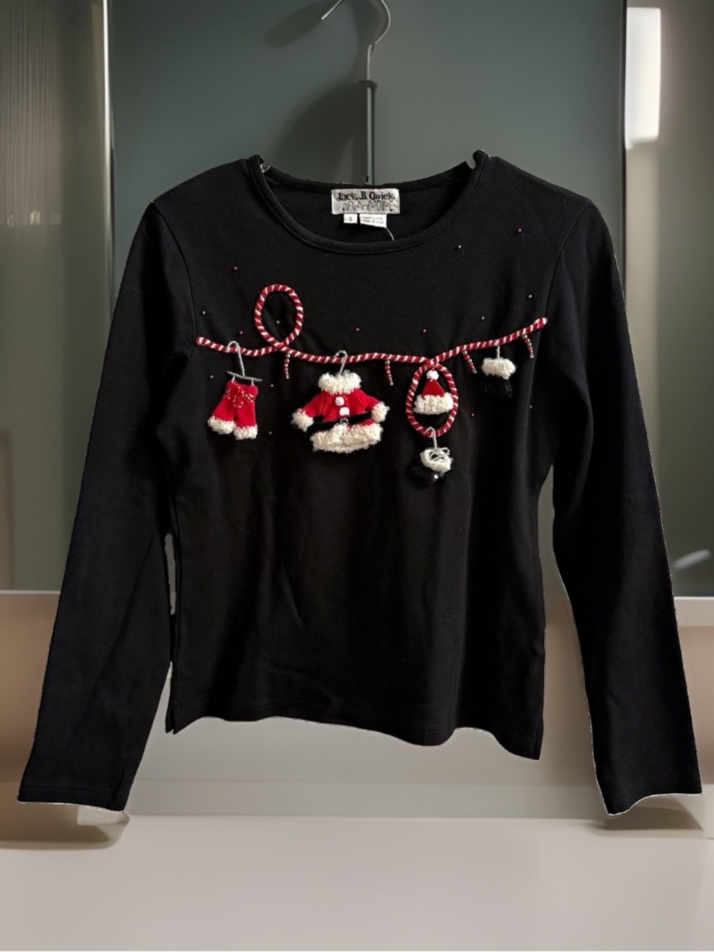 Jack B. Quick Women’s S Black 3D Knit Crew Neck Long Sleeve Beaded Santa Top